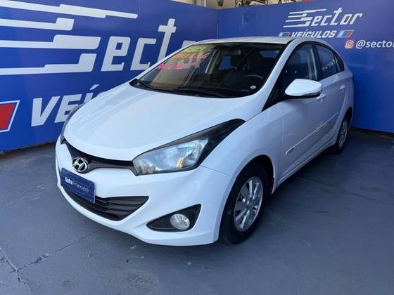 HYUNDAI HB20 1.6 COMFORT 16V FLEX 4P MANUAL HYUNDAI HB20 1.6 COMFORT 16V FLEX 4P MANUAL